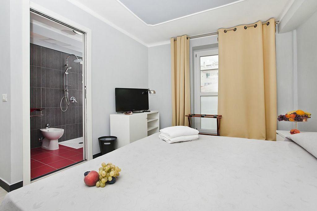 Hotel Paradiso Genova